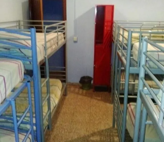 Residencia Backpackers Hostel