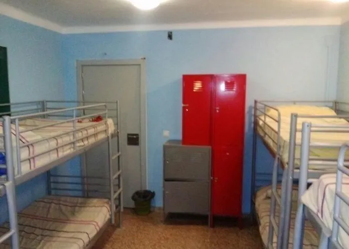 Residencia Backpackers Hostel *